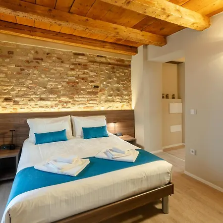La Casa In Paese 3* بسكييرا ديل غاردا