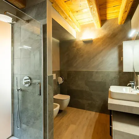 بيت ضيافة La Casa In Paese بسكييرا ديل غاردا