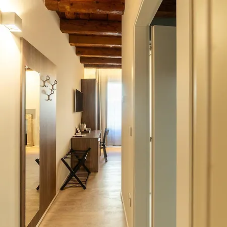 La Casa In Paese 3*