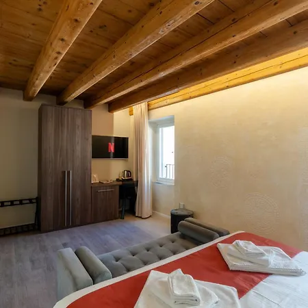 La Casa In Paese 3*