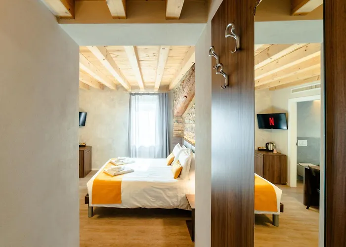 La Casa In Paese Peschiera del Garda