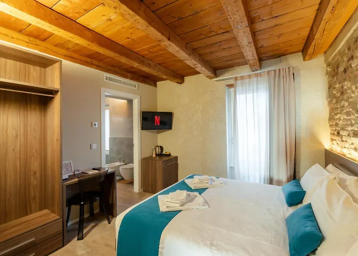 La Casa In Paese Affittacamere 3*