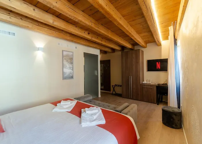 La Casa In Paese Affittacamere Peschiera del Garda