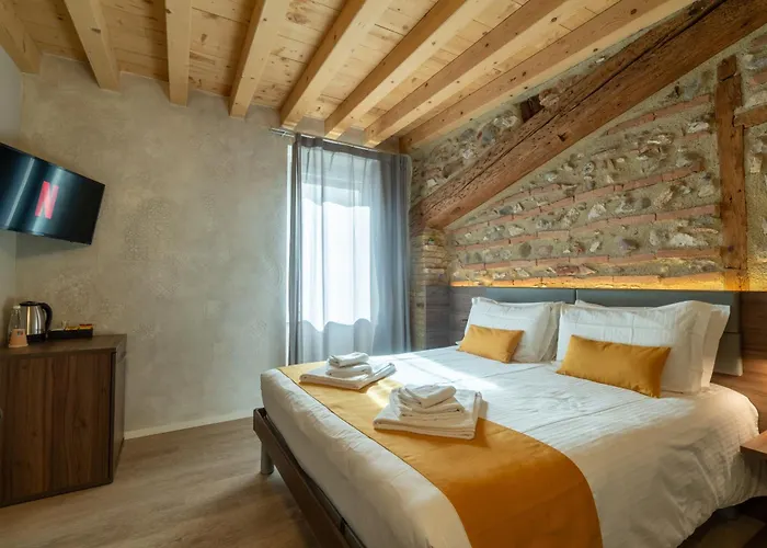 Affittacamere La Casa In Paese 3*