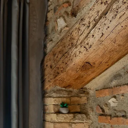 Pensión La Casa In Paese